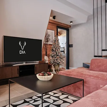 Dia Dağ evi *